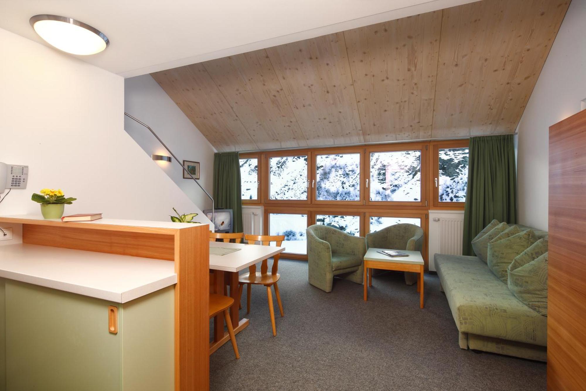 Ferienwohnungen Broser オーバーグールグル 部屋 写真
